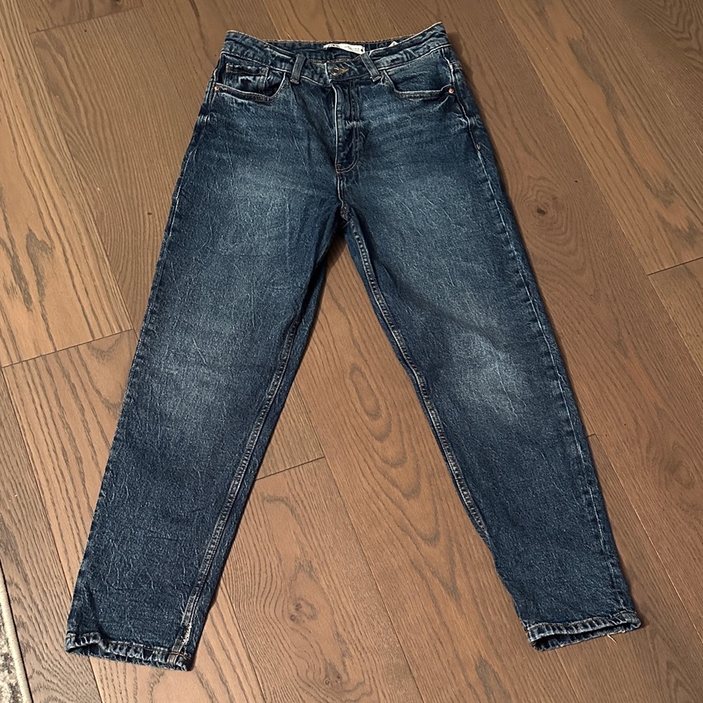 Zara Women’s Dark Blue Straight Jeans